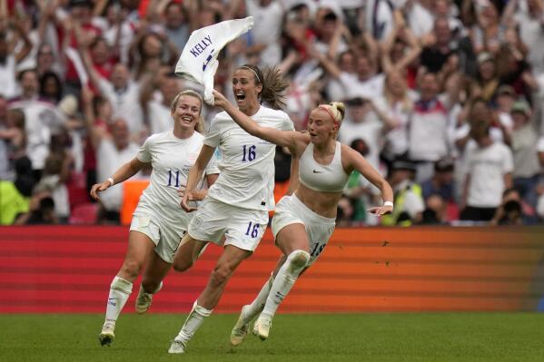 Women's euro 4 to us sale